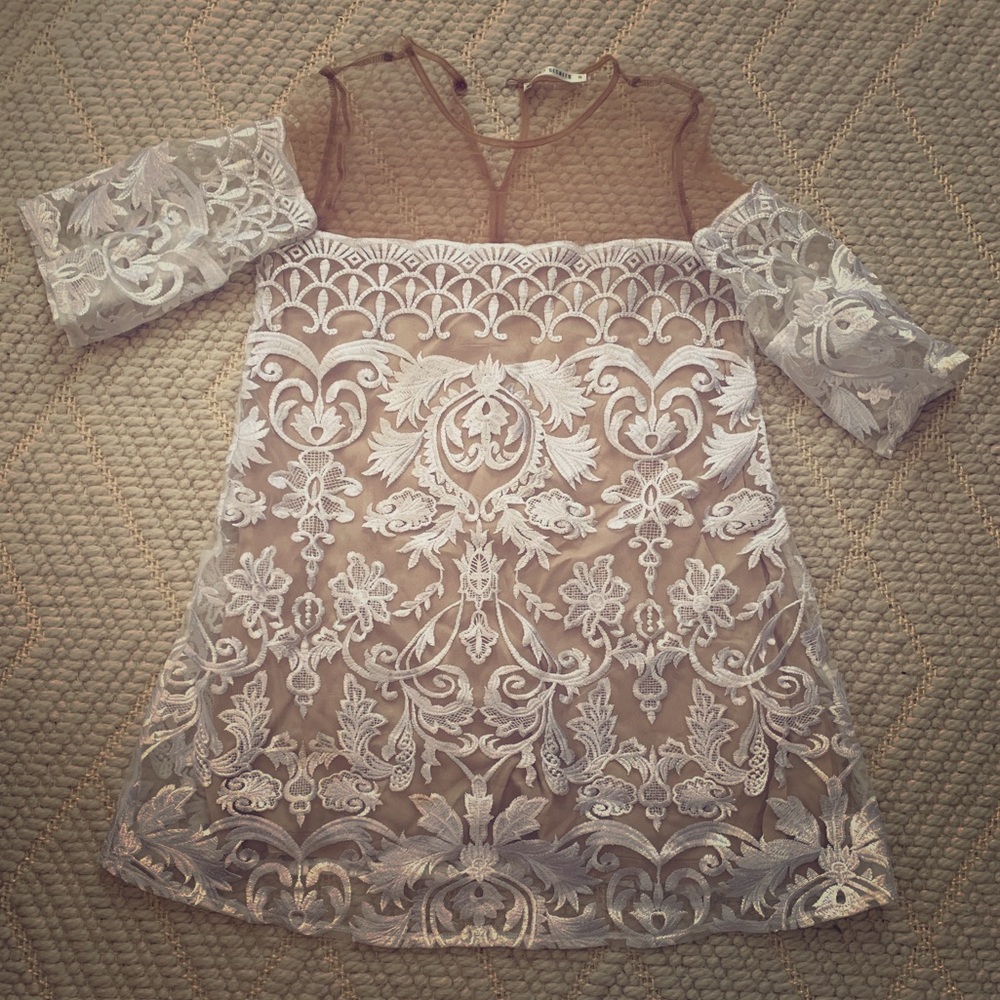 White lace dress